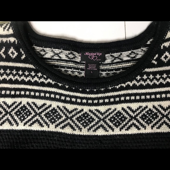 Hooked Up by IOT tie waist patterned sweater L - Picture 7 of 7